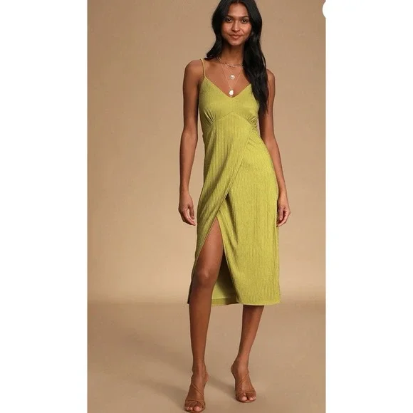 Lulu Chartreuse Green Faux Wrap Midi Dress Tie Back Size Medium D14100 - Picture 3 of 16